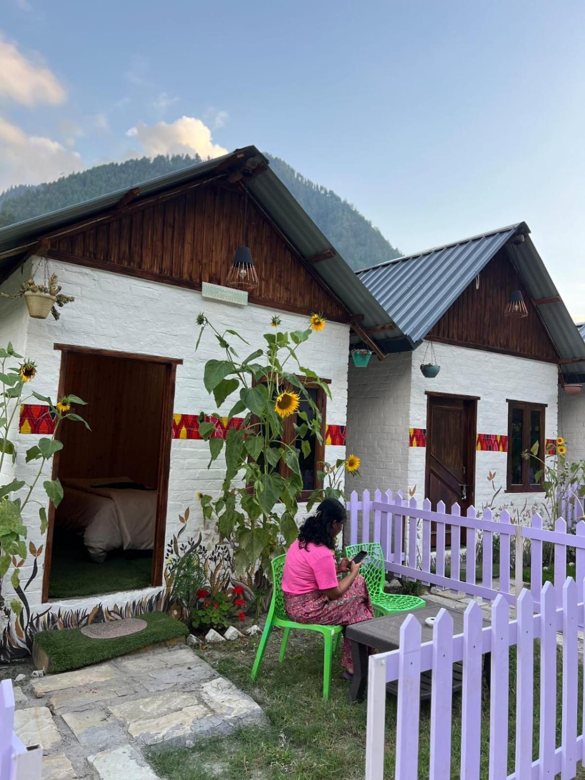 Himtrek Stay Kasol Exterior photo