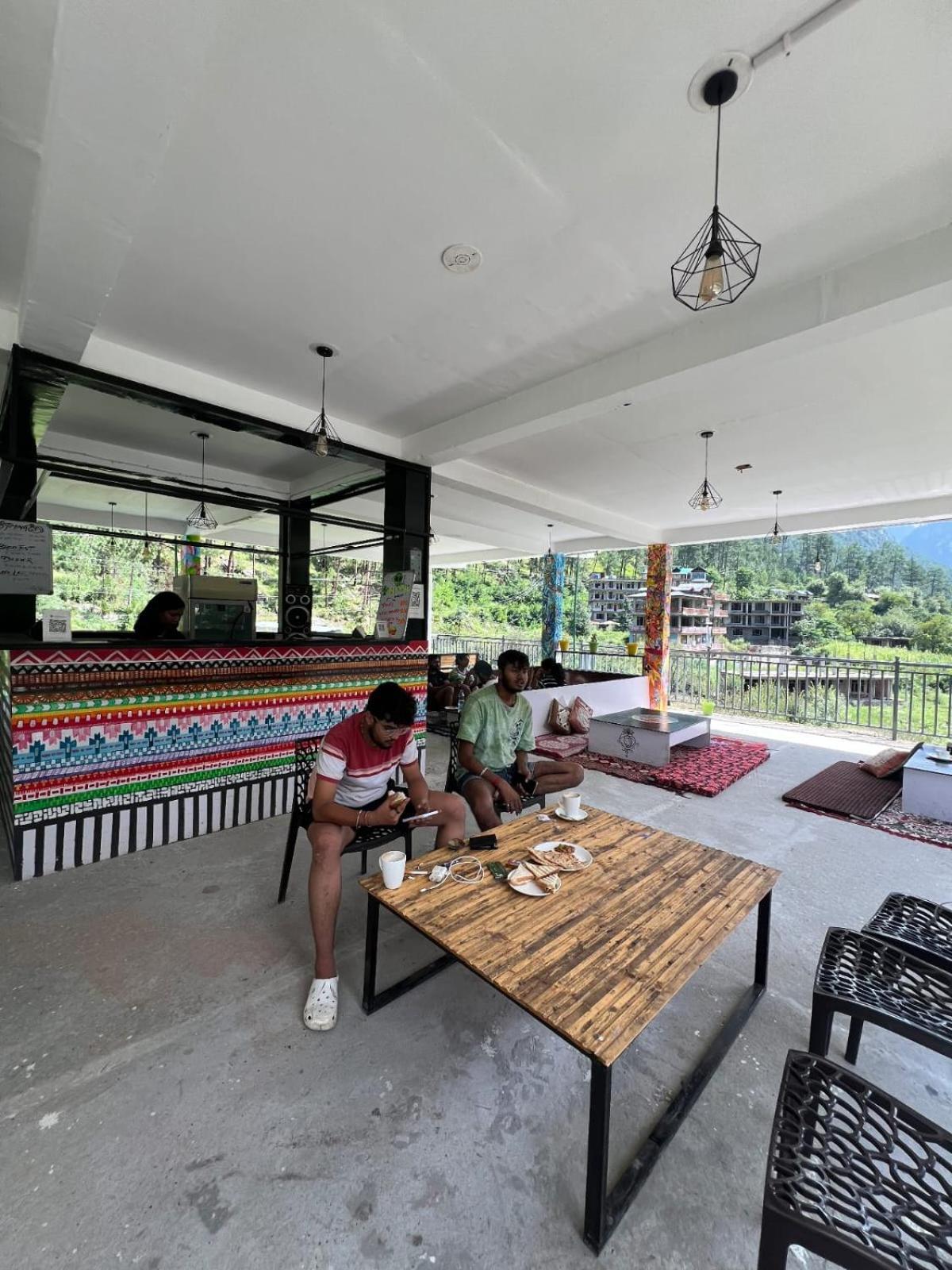 Himtrek Stay Kasol Exterior photo